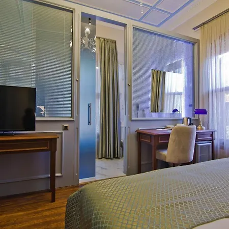 Hotel No2 By Suekrue