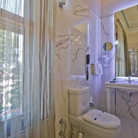 Hotel No2 By Suekrue Adalar