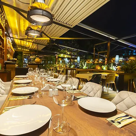 Hotel No2 By Suekrue