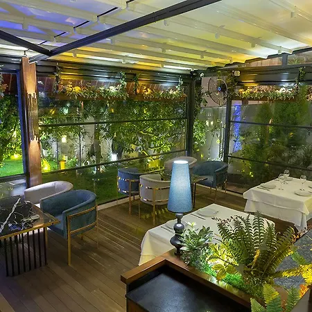 No2 By Suekrue Hotel