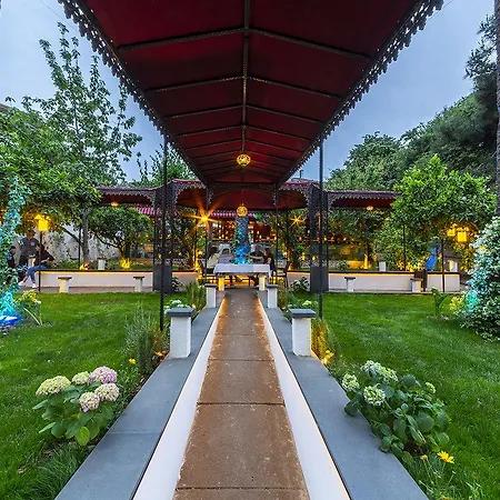 No2 By Suekrue Hotel