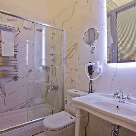 No2 By Suekrue Hotel