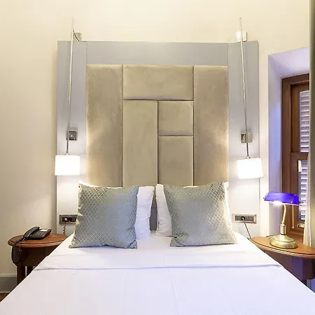 Hotel No2 By Suekrue