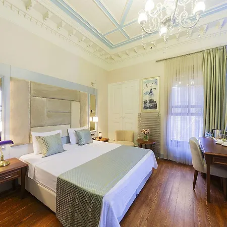 Hotel No2 By Suekrue 2*