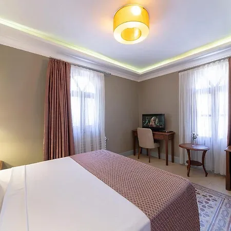 Hotel No2 By Suekrue 2*