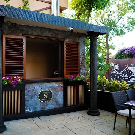 Hotel No2 By Suekrue