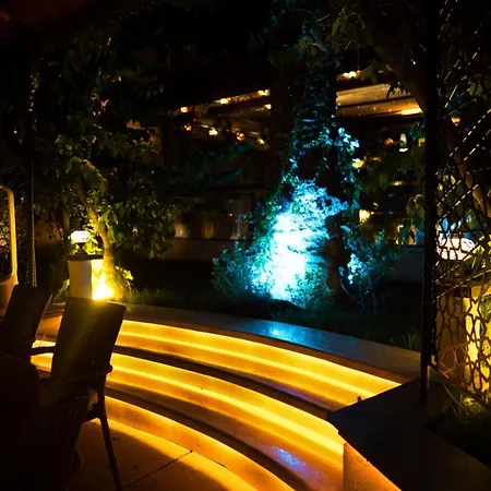 Hotel No2 By Suekrue