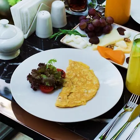 Hotel No2 By Suekrue 2*