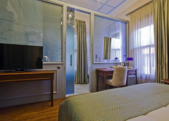 Hotel No2 By Suekrue