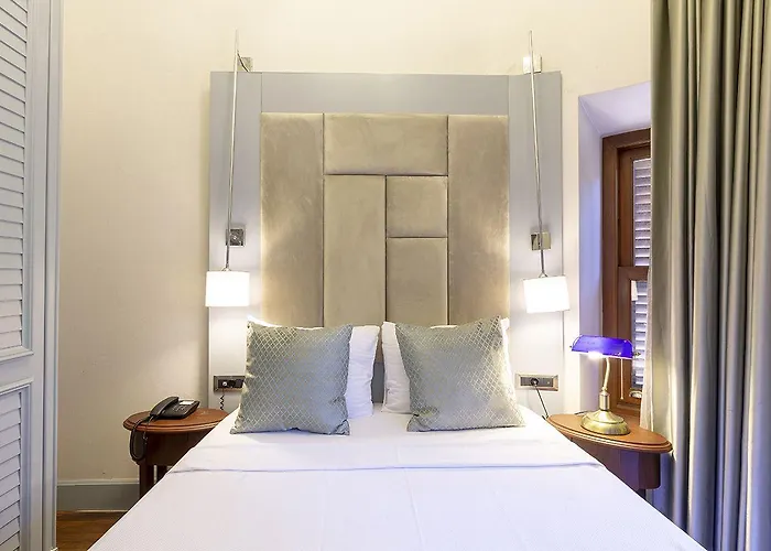 Hotel No2 By Suekrue