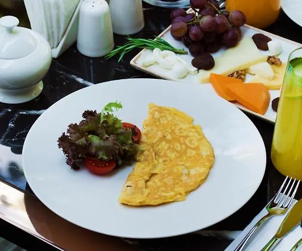 Hotel No2 By Suekrue 2*